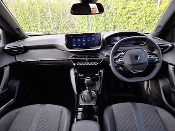 Used Peugeot 2008 2025 for sale - 78895399: Photo