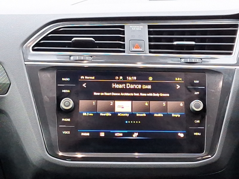 Used Volkswagen Tiguan 2023 for sale - 77214400: Photo 11