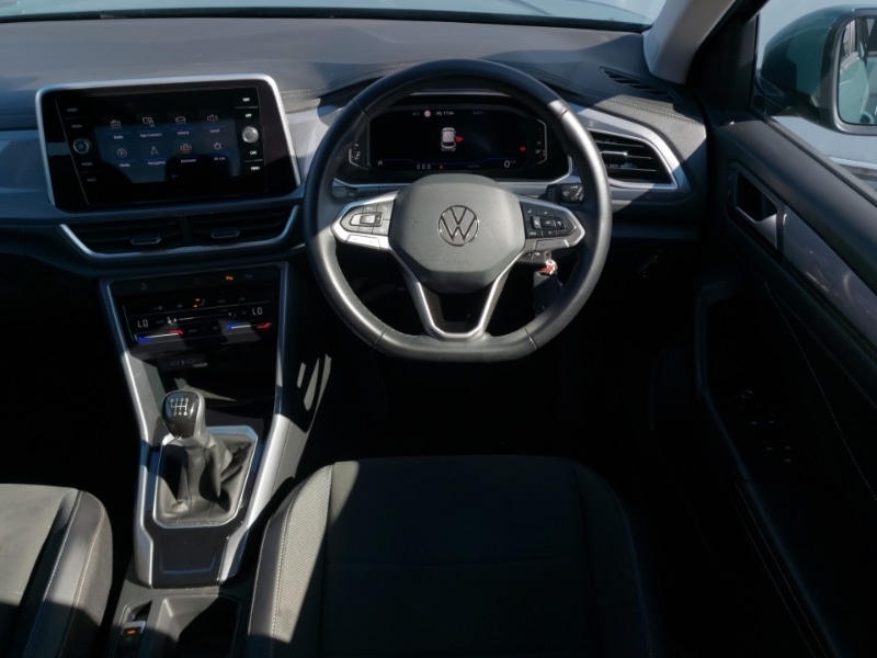 Used Volkswagen T-Roc 2024 for sale - 76506457: Photo 11