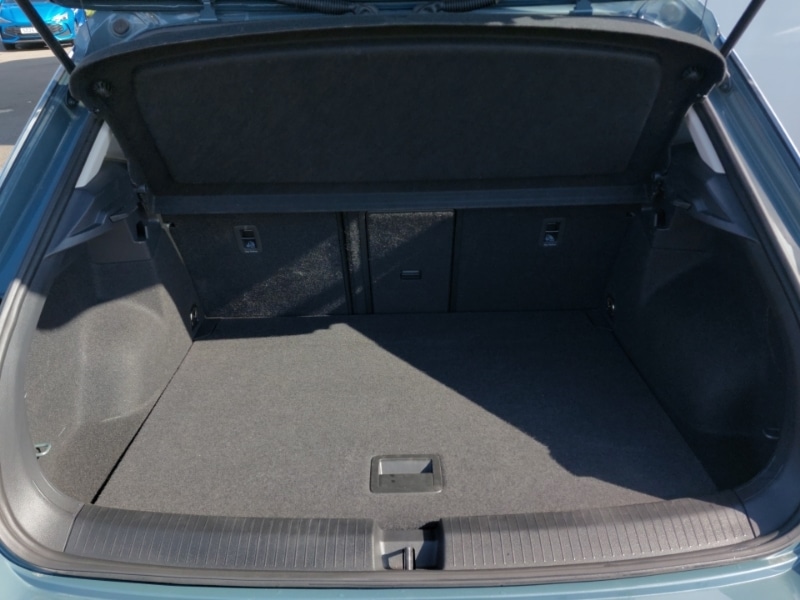 Used Volkswagen T-Roc 2024 for sale - 76506457: Photo 8