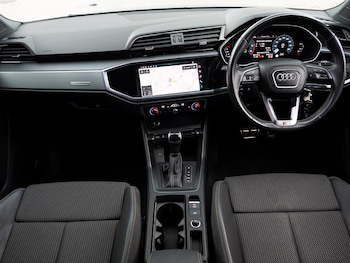 Used Audi Q3 2021 for sale - 77428865: Photo