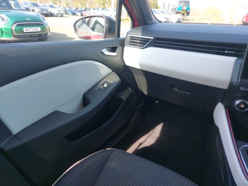 Used Renault Clio 2023 for sale - 77999158: Photo 10