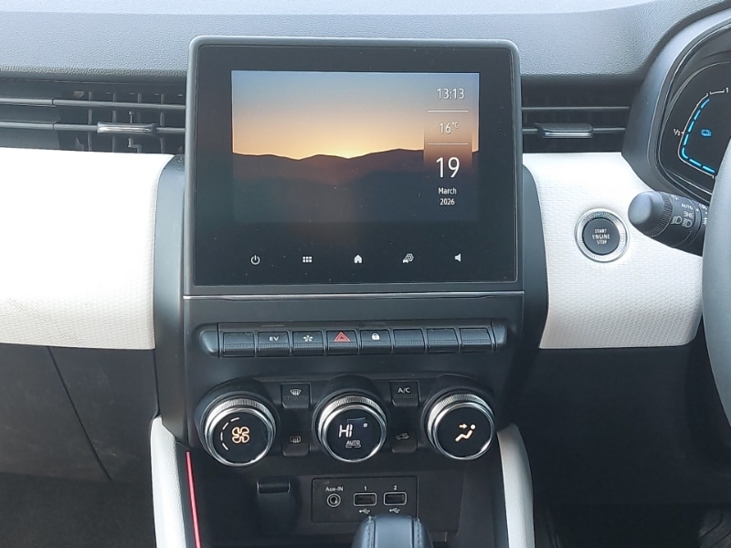 Used Renault Clio 2023 for sale - 77999158: Photo 11