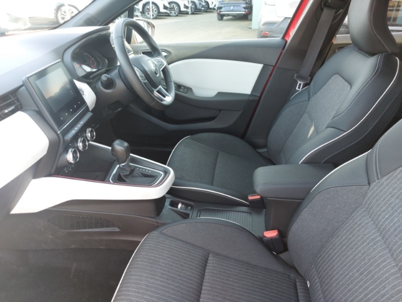 Used Renault Clio 2023 for sale - 77999158: Photo 5