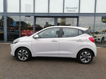 Used Hyundai i10 2024 for sale - 76475705: Photo