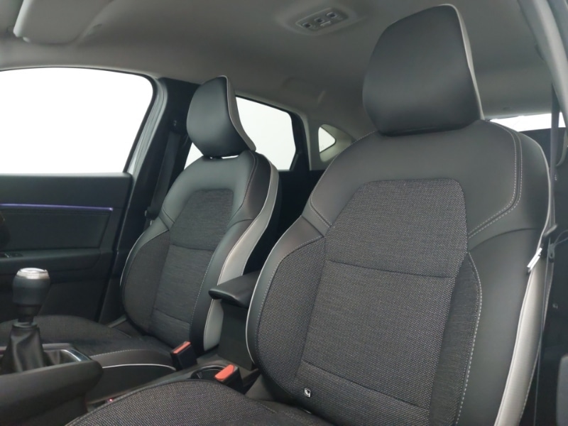 Used Renault Captur 2024 for sale - 77823494: Photo 12