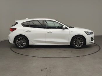Used Ford Focus 2022 for sale - 75562206: Photo