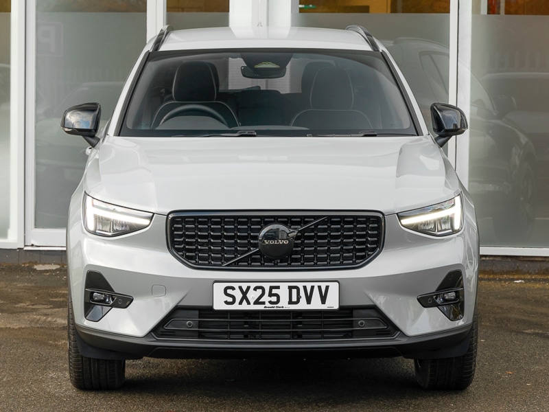 Used Volvo XC40 2025 for sale - 76575763: Photo 8