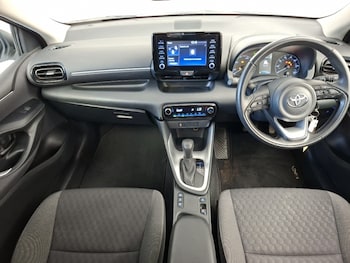 Used Toyota Yaris 2023 for sale - 79555250: Photo