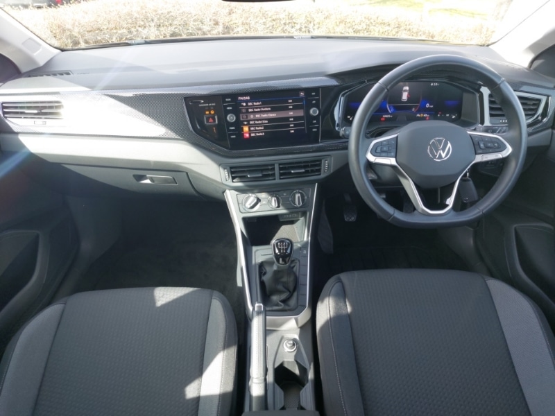 Used Volkswagen Polo 2024 for sale - 78114216: Photo 2