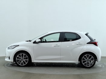 Used Toyota Yaris 2023 for sale - 78576245: Photo
