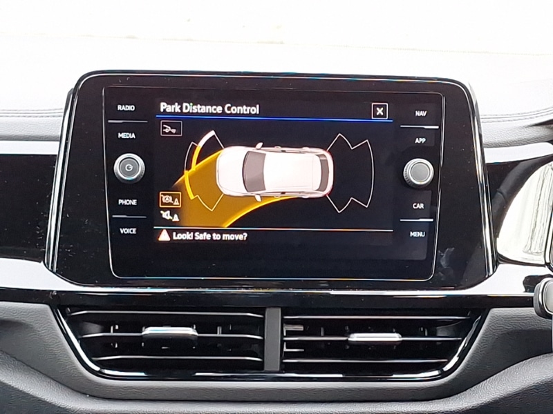 Used Volkswagen T-Roc 2025 for sale - 76935688: Photo 11