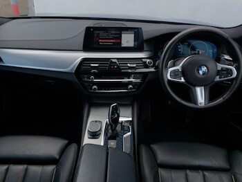 Used BMW 5 Series 2019 for sale - 75613884: Photo