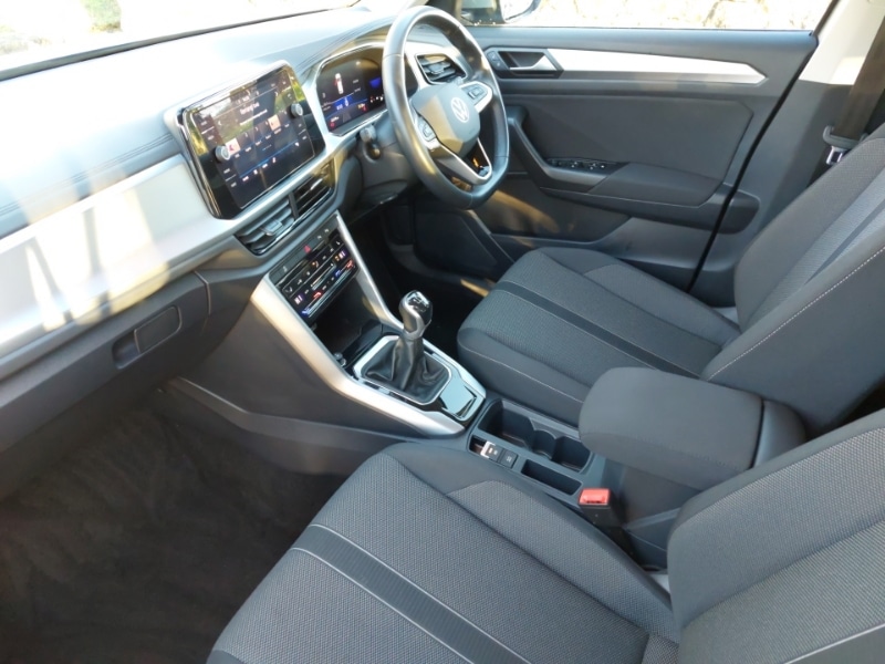 Used Volkswagen T-Roc 2023 for sale - 77190319: Photo 5