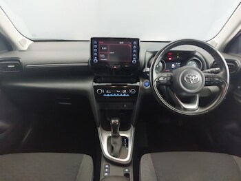 Used Toyota Yaris Cross 2022 for sale - 76935651: Photo