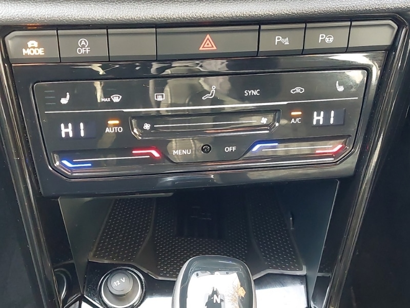 Used Volkswagen T-Roc 2025 for sale - 77115396: Photo 11