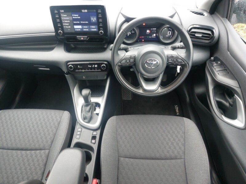 Used Toyota Yaris 2023 for sale - 77690421: Photo 7