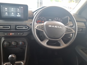 Used Dacia Sandero 2024 for sale - 79086301: Photo