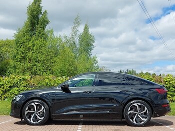 Used Audi Q8 2023 for sale - 78510256: Photo