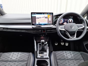 Used Volkswagen Golf 2025 for sale - 77325504: Photo