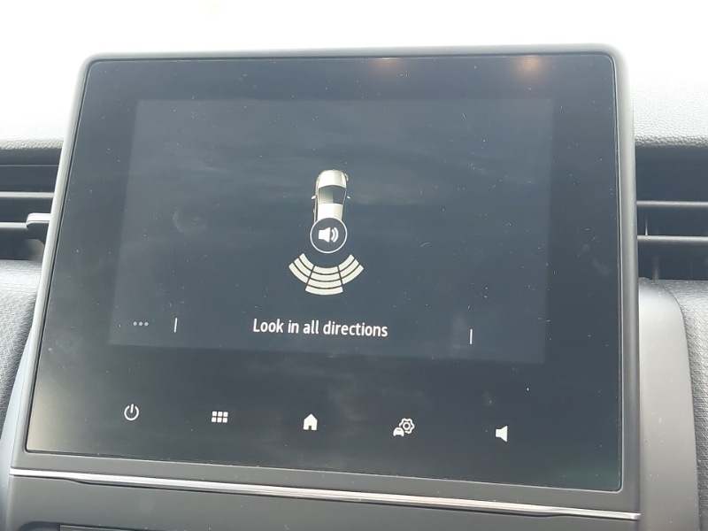 Used Renault Clio 2023 for sale - 77380283: Photo 11