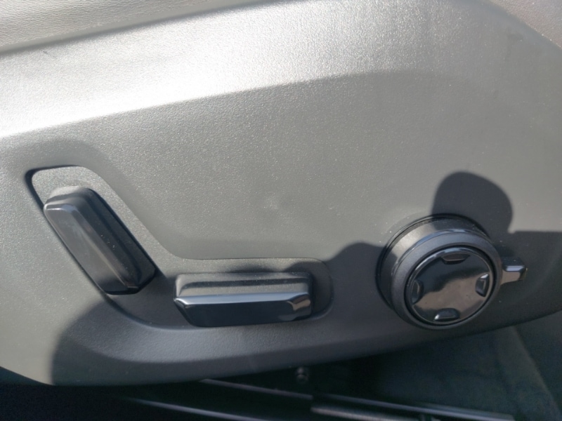 Used Volvo V60 2025 for sale - 78203622: Photo 12