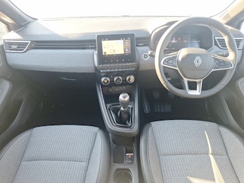 Used Renault Clio 2025 for sale - 79580987: Photo