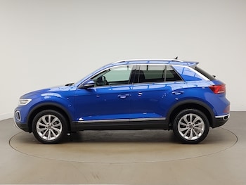 Used Volkswagen T-Roc 2023 for sale - 79014655: Photo