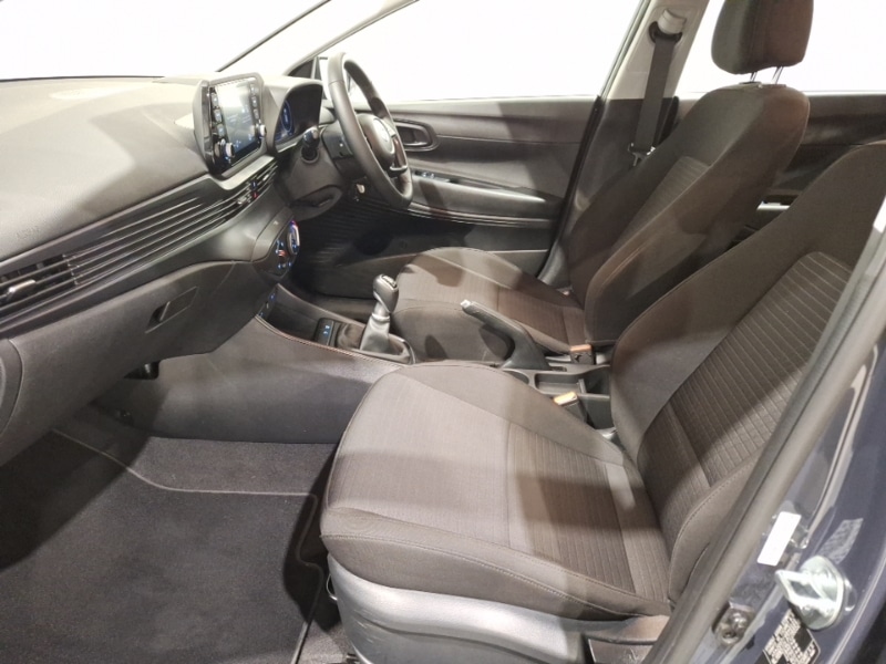 Used Hyundai i20 2023 for sale - 76107903: Photo 5
