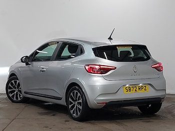 Used Renault Clio 2023 for sale - 78284171: Photo
