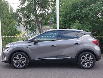 Used Renault Captur 2024 for sale - 79549509: Photo