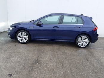 Used Volkswagen Golf 2021 for sale - 77028673: Photo