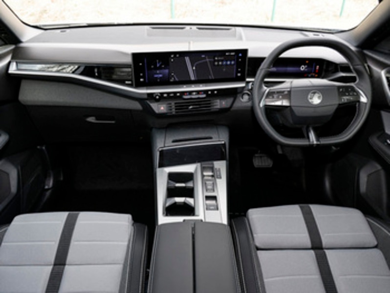 Used Vauxhall Grandland 2026 for sale - 77838144: Photo 2