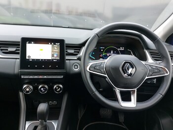 Used Renault Captur 2024 for sale - 77253074: Photo