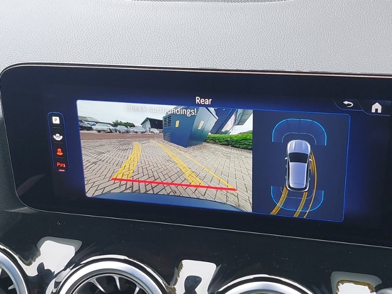 Used Mercedes-Benz EQA 2024 for sale - 76833427: Photo 11