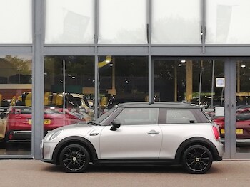 Used MINI Hatch 2023 for sale - 79545905: Photo