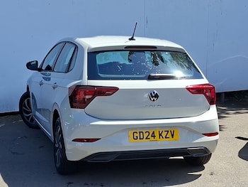 Used Volkswagen Polo 2024 for sale - 79207925: Photo