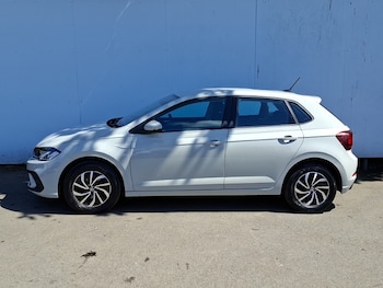 Used Volkswagen Polo 2024 for sale - 79207925: Photo