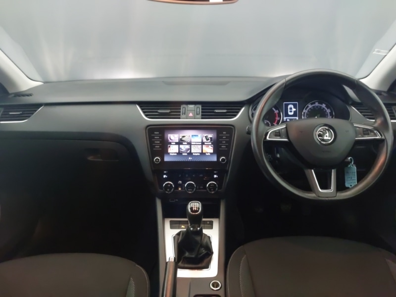 Used Skoda Octavia 2019 for sale - 76369857: Photo 2