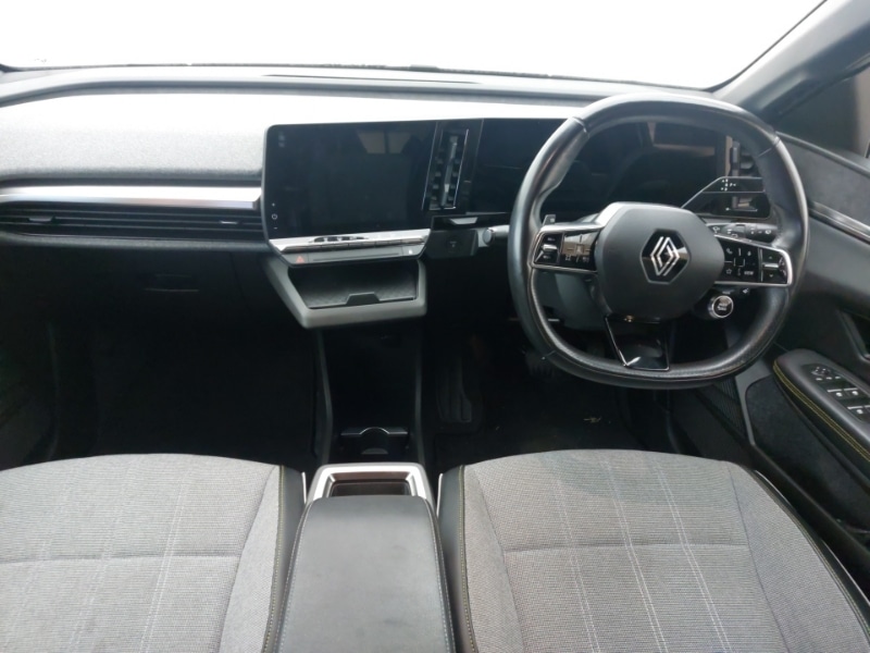 Used Renault Megane E Tech 2023 for sale - 76764331: Photo 2