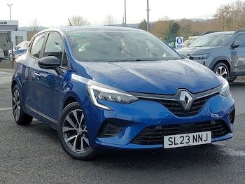 Used Renault Clio 2023 for sale - 77273801: Photo