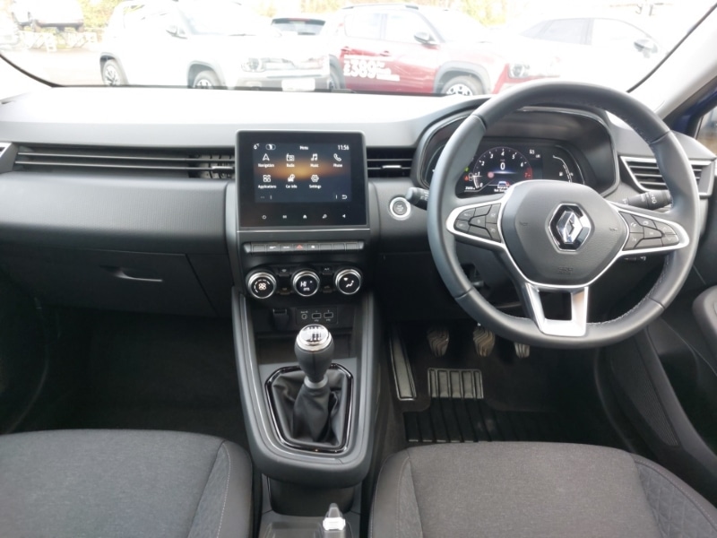Used Renault Clio 2023 for sale - 77273801: Photo 2