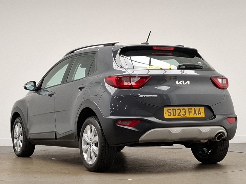 Used Kia Stonic 2023 for sale - 76383632: Photo 3