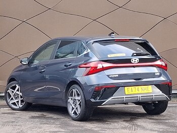 Used Hyundai i20 2025 for sale - 76800005: Photo