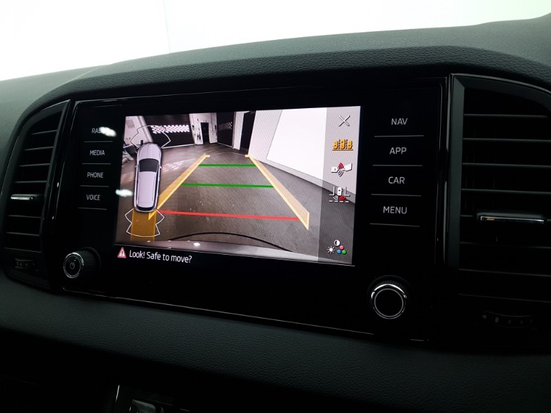 Used Skoda Karoq 2024 for sale - 77142321: Photo 11