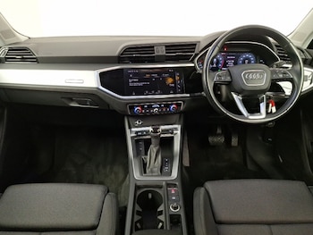 Used Audi Q3 2020 for sale - 76947994: Photo