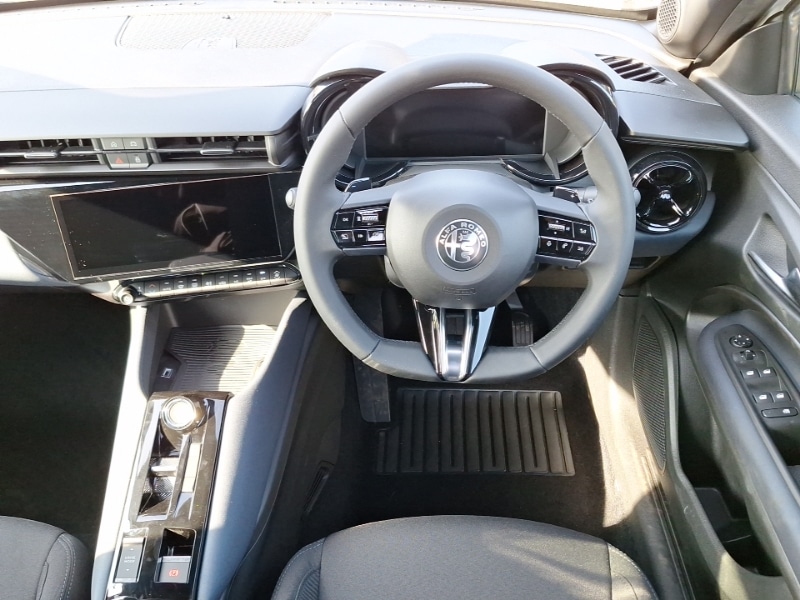 Used Alfa Romeo Junior 2025 for sale - 78127127: Photo 7
