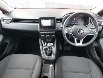 Used Renault Clio 2021 for sale - 79585504: Photo