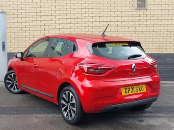 Used Renault Clio 2021 for sale - 79585504: Photo
