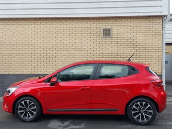 Used Renault Clio 2021 for sale - 79585504: Photo